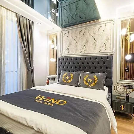 Hotel Wind